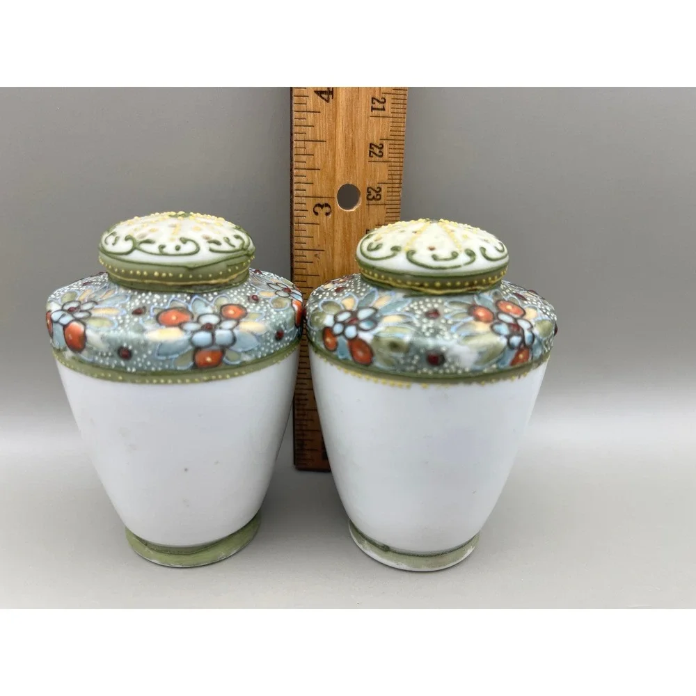 Vtg Porcelain Moriage Hand Painted Salt and Pepper Shakers Floral Green 3